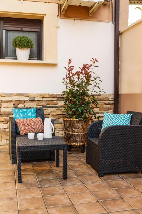 Casa Rural La Pinta- Sendaviva Y Bardenas Villafranca ภายนอก รูปภาพ